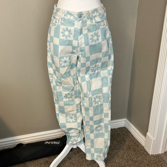 PacSun Flower Printed Mom Jeans - Picture 2 of 7